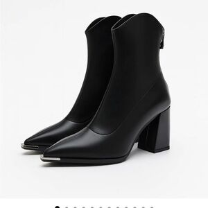 Black Leather Chelsea Boots Hudson & Mark size 39